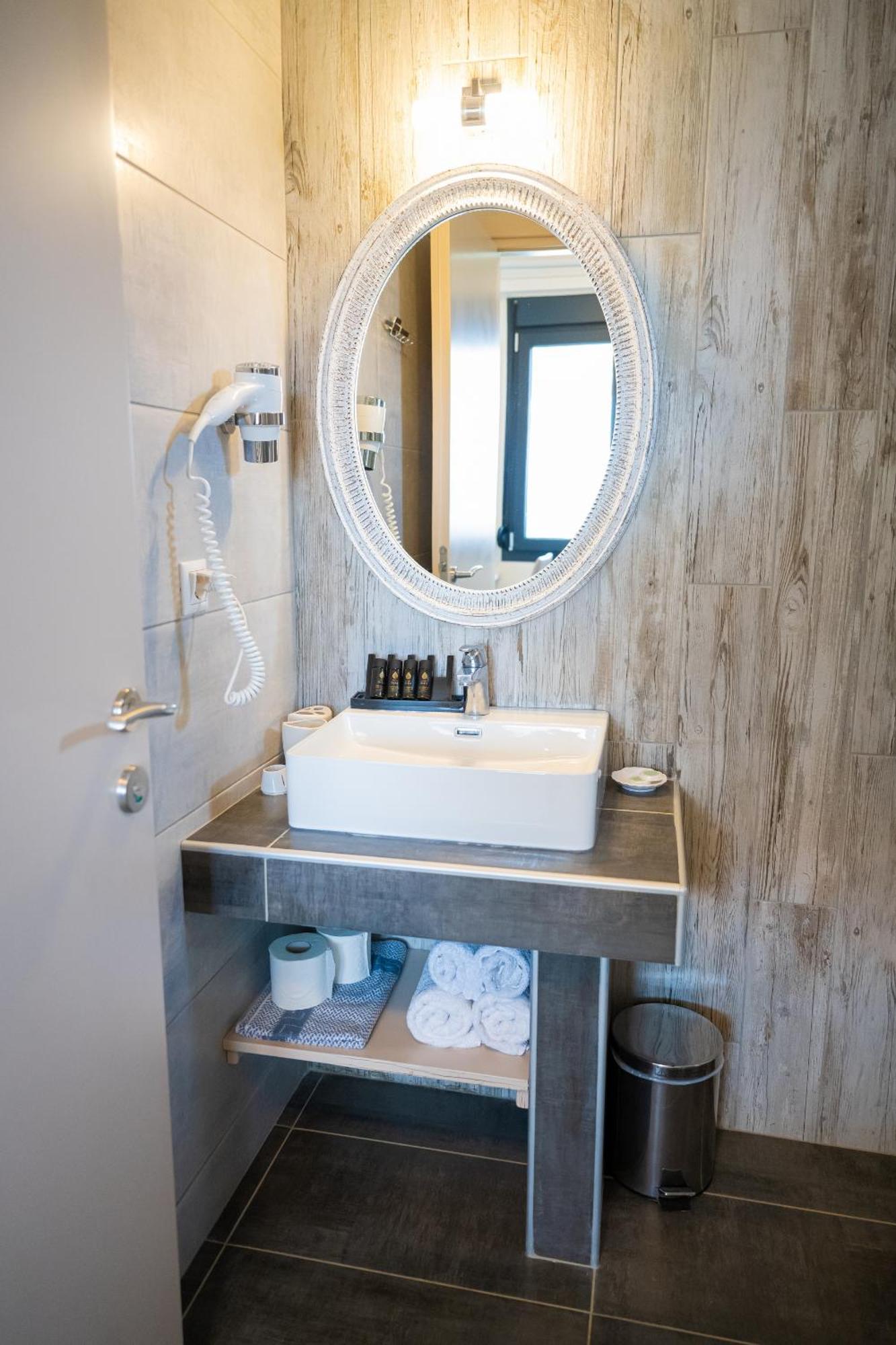 Callista Suites ฟิออยิตา ภายนอก รูปภาพ